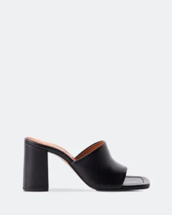 Mules-L'INTERVALLE Aliados Black Leather