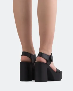 Platform|Strappy-L'INTERVALLE Amical Black Leather