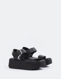 Platform-L'INTERVALLE Cocotte Black Leather