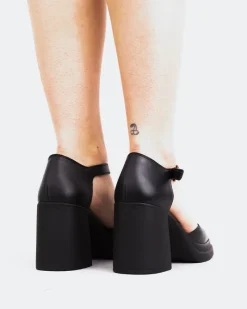 Mary-jane-L'INTERVALLE Navona Black Leather
