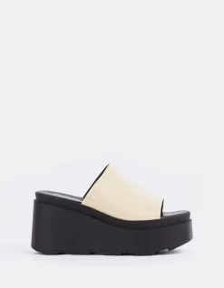 Wedges-L'INTERVALLE Positive Cream Patent