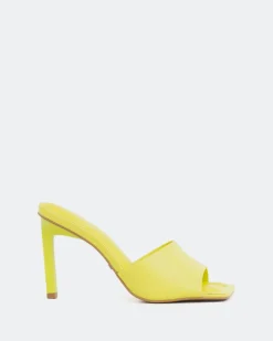Mules-L'INTERVALLE Sosua, Yellow Leather/Cuir Jaune